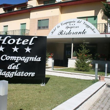 Hotel La Compagnia Del Viaggiatore LʼAquila Exterior foto