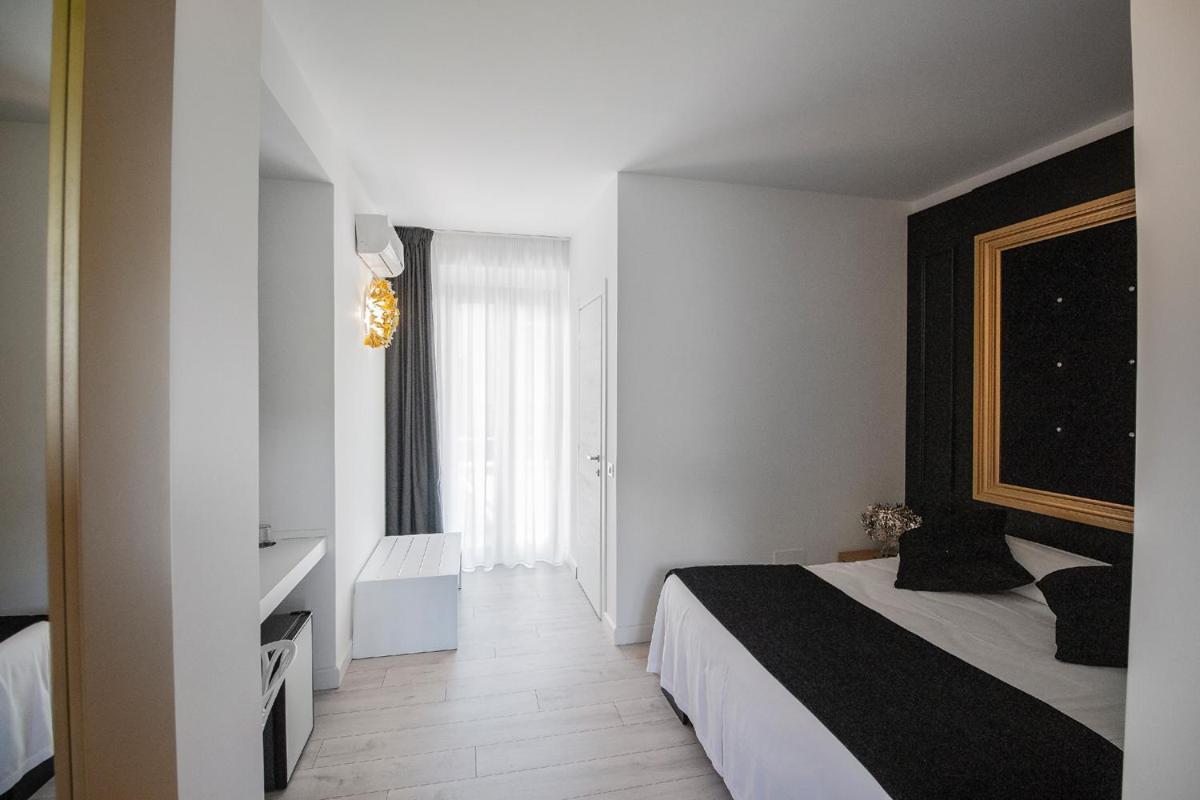 Hotel La Compagnia Del Viaggiatore LʼAquila Exterior foto